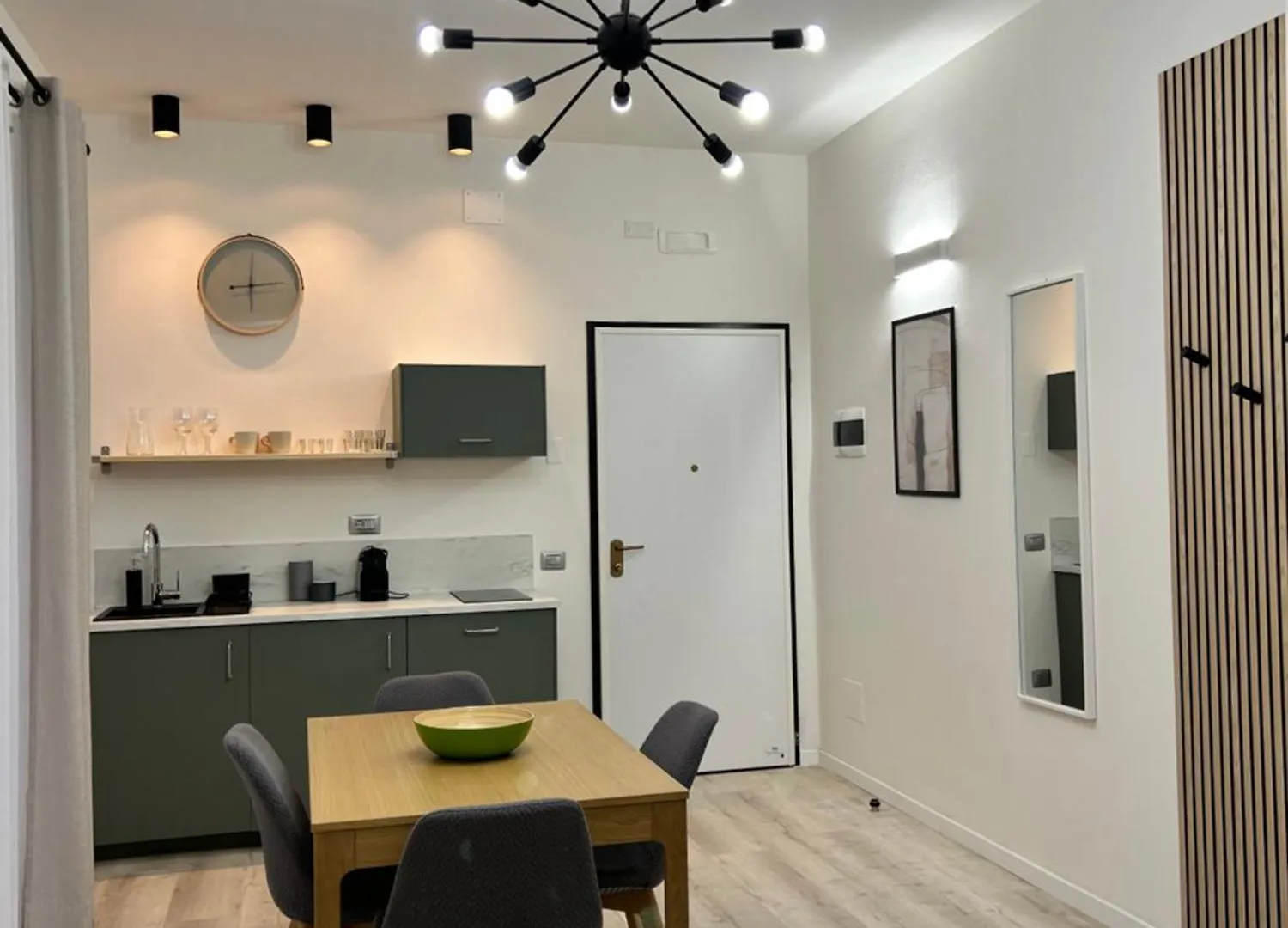 Tezone Seven Apartments Werona 0*,  Włochy